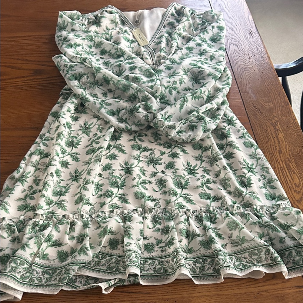 Max Studio London Green and White Floral Dress